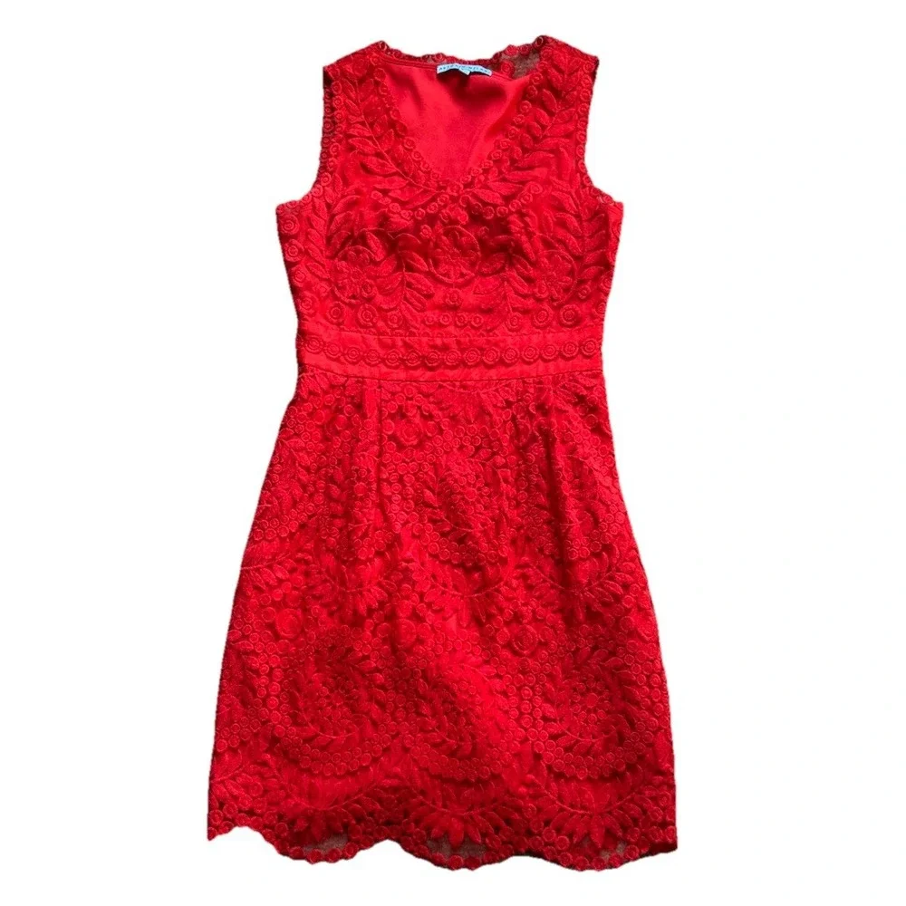 Antonio Melani dress Lace Red‎ Size 4 Stunning V Neck Sheath